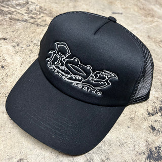 FROG BIG SHOES TRUCKER HAT (BLACK)