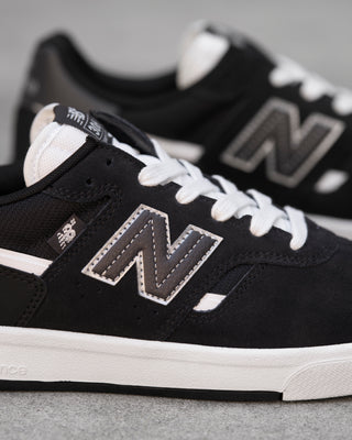 NEW BALANCE NUMERIC FOY 306 CUP (BLACK/WHITE)