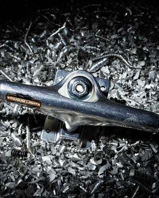THUNDER TITANIUM LIGHT 3 POLISH TRUCKS