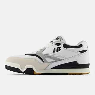 NB NUMERIC 770 (WHITE WITH BLACK)