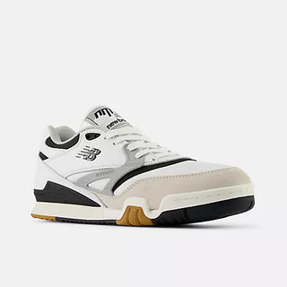 NB NUMERIC 770 (WHITE WITH BLACK)